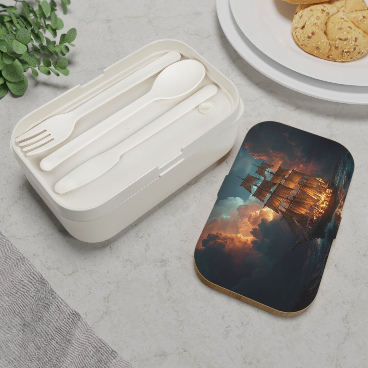 Stormbound Starship Bento Box – Golden Horizon Sea Voyage