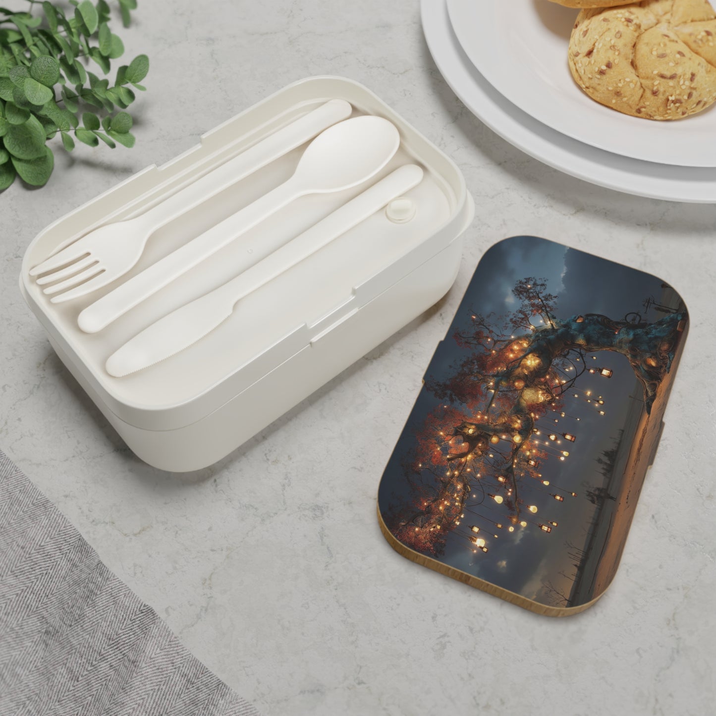 Lantern Tree Bento Lunch Box – Gilded Canopy Warmth