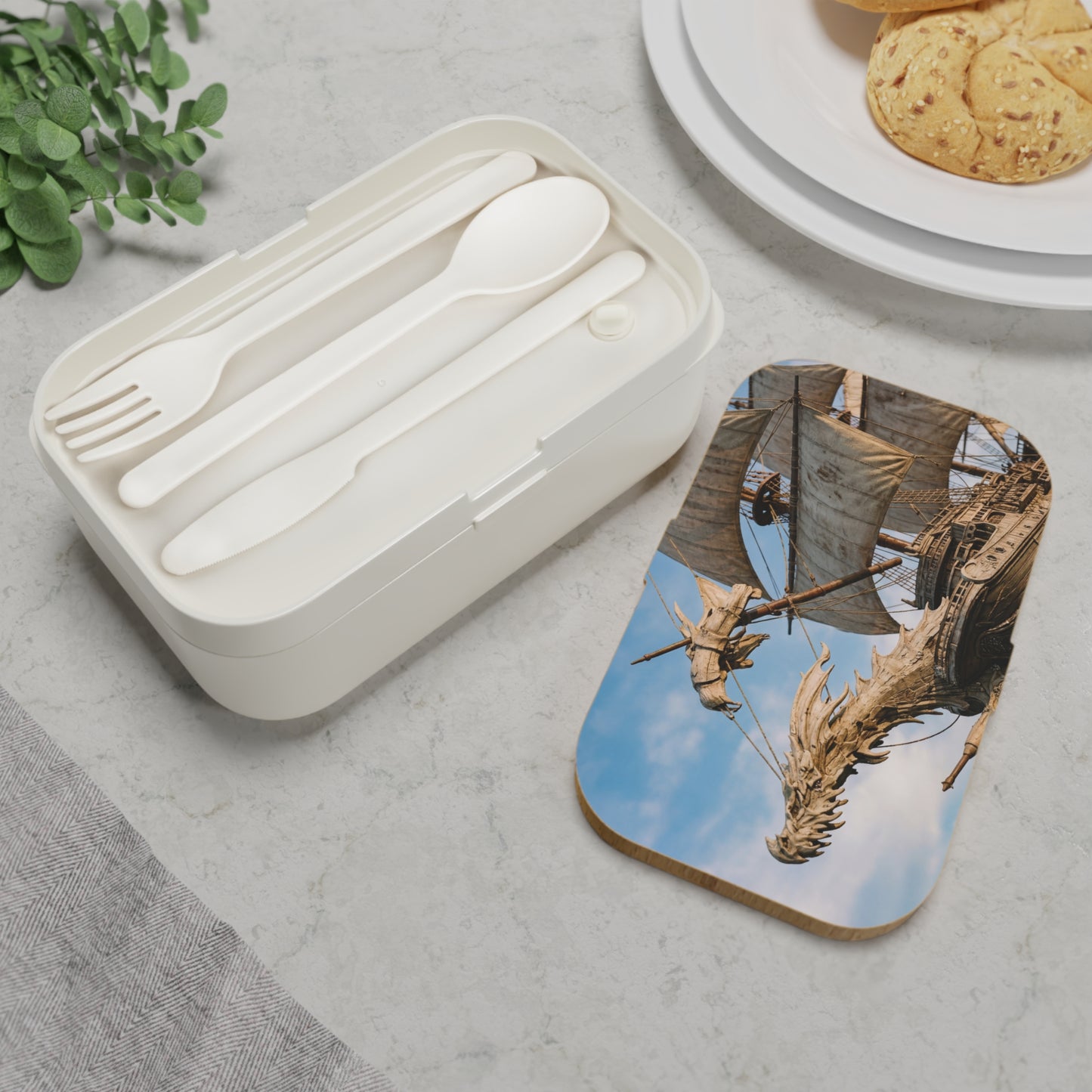 Dragonhead Galleon Bento Lunch Box – Sunlit Seascape Adventure
