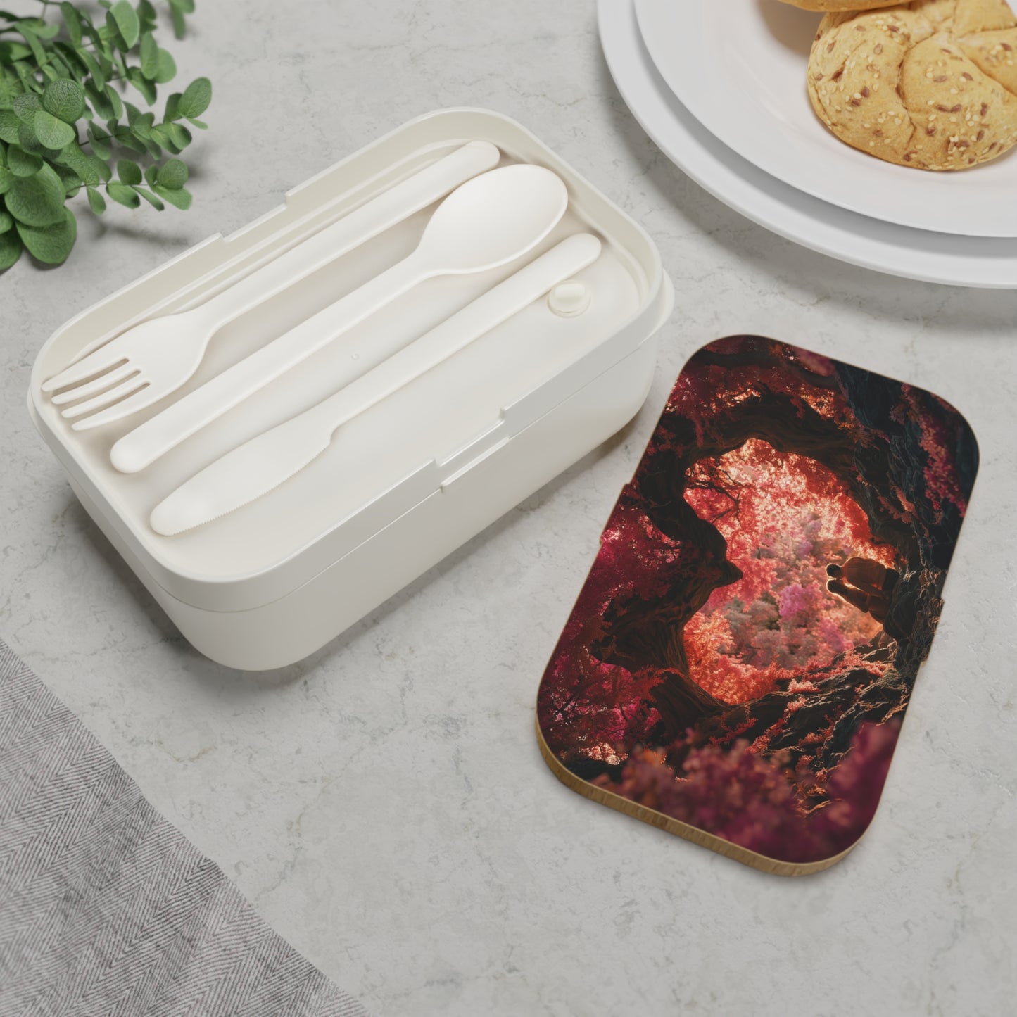 Heartwood Grove Bento Lunch Box – Crimson Canopy Romance