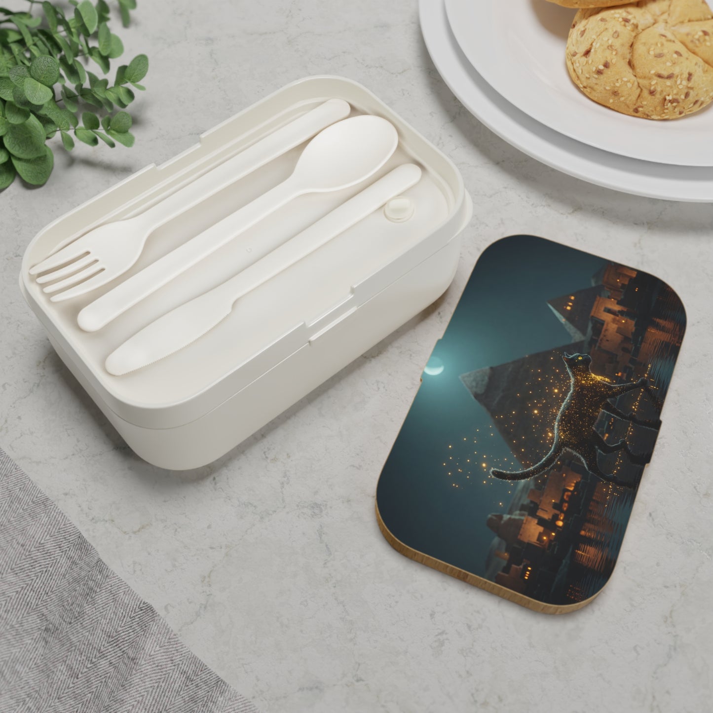 Starlight Cat Pyramids Bento Box – Golden Guardian Midnight Nile Scene