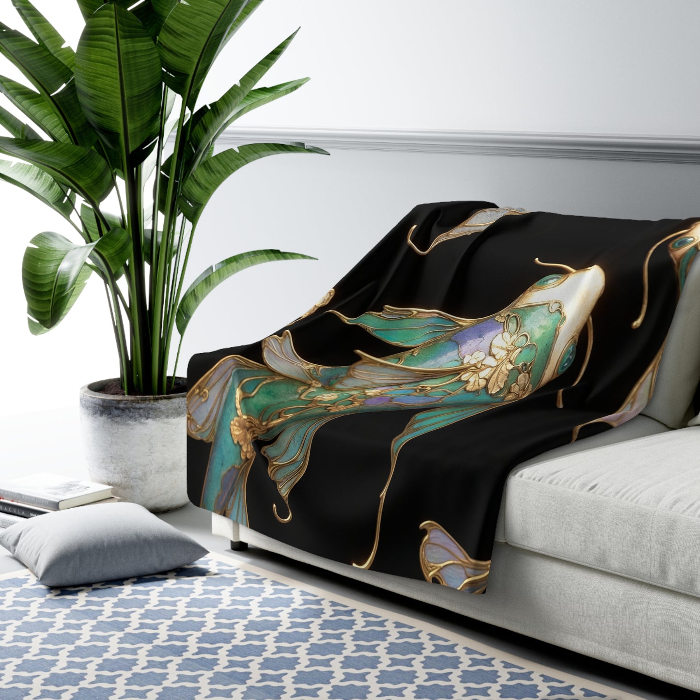 Gilded Koi Sherpa Fleece Blanket – Opal Fin and Gold Vein Dreamscape