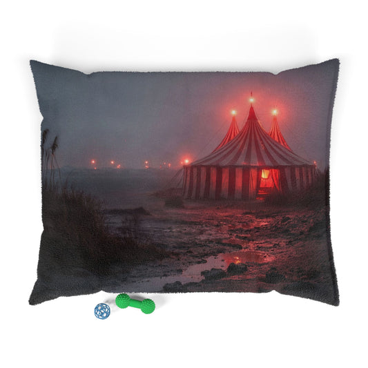 Crimson Carnival Tent Pet Bed – Twilight Wonderlands for Your Furry Companion