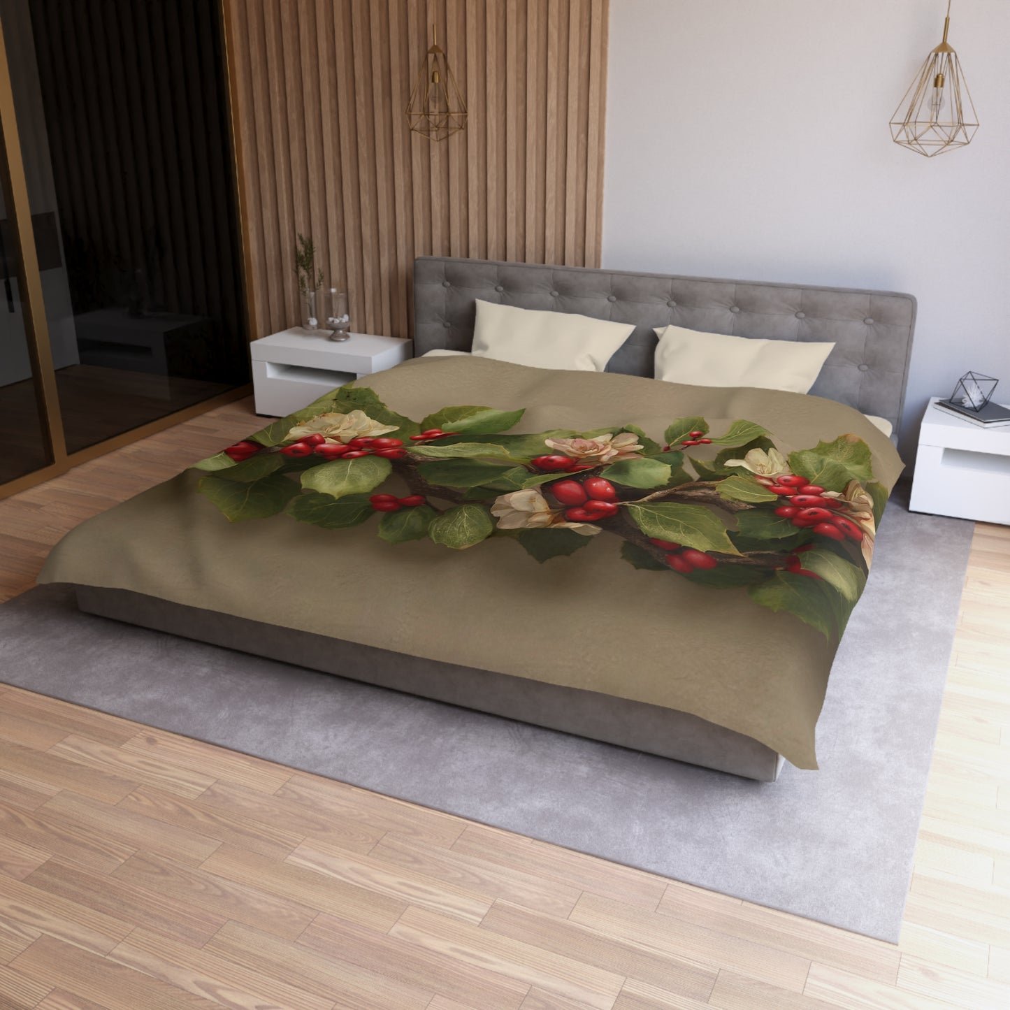 Winter Berry Garland Microfiber Duvet Cover – Velvet Green and Crimson Blooms
