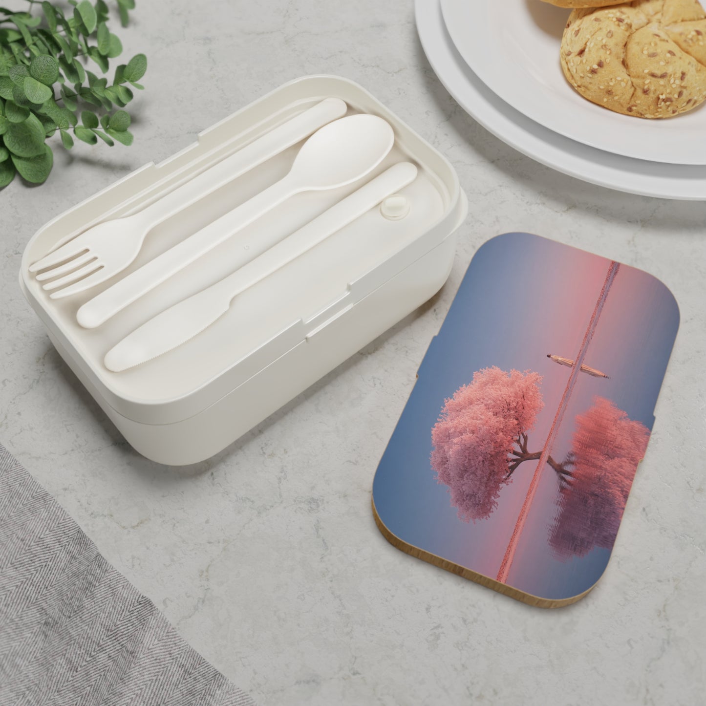 Solitary Sakura Tree Bento Lunch Box – Twilight Reflections for the Quiet Soul