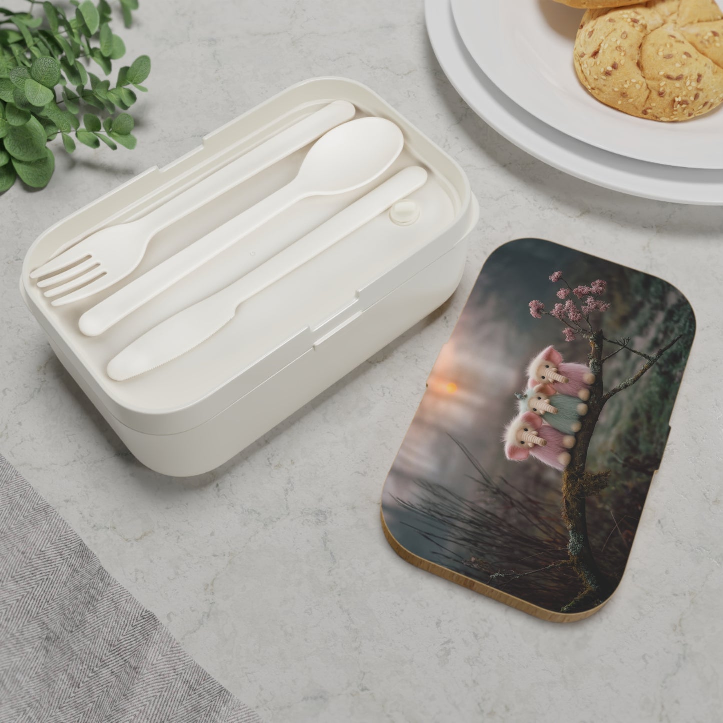 Moss Branch Three Elephants Bento Box – Pastel Forest Companions