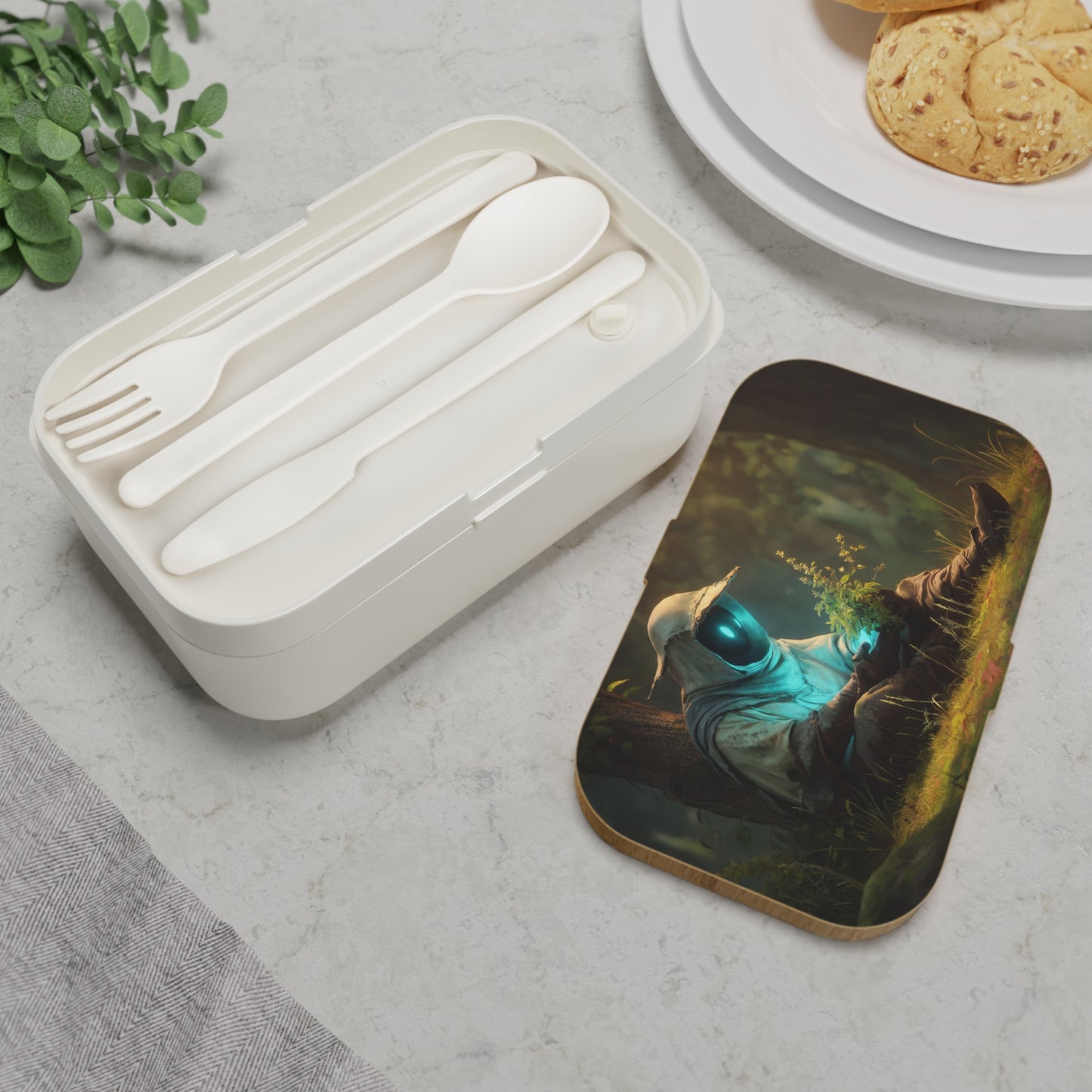 Forest Sentinel Bento Lunch Box – Gentle Glow Amidst Ancient Trees