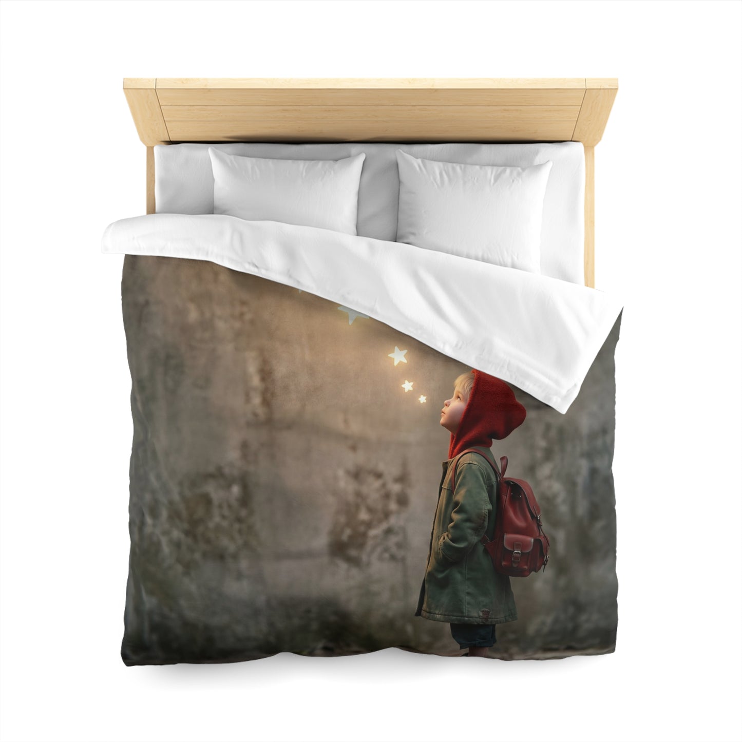 Star-Seeking Child Microfiber Duvet Cover – Warm Glow Against Weathered Stone