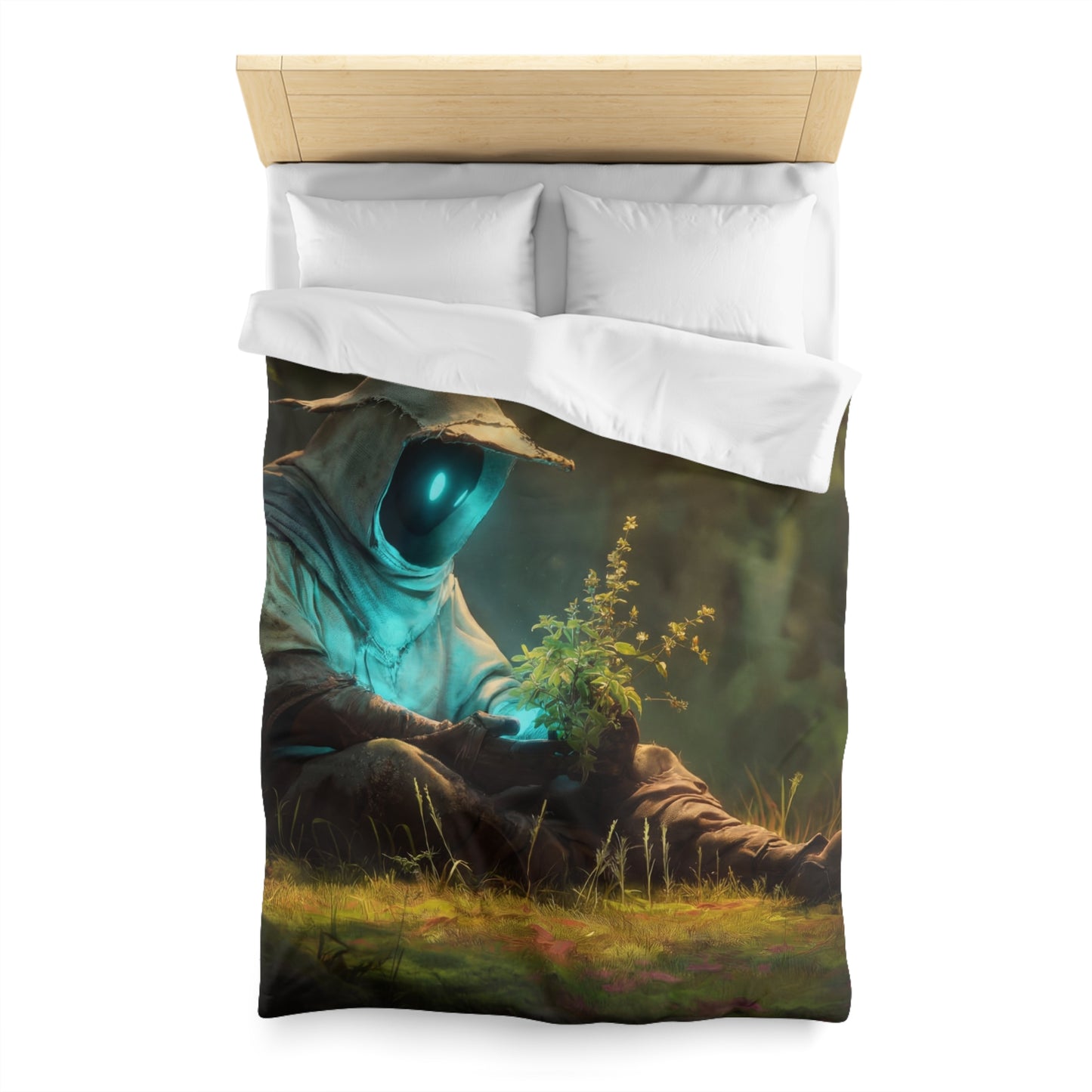 Forest Sentinel Microfiber Duvet Cover – Glowing Eye in the Twilight Grove