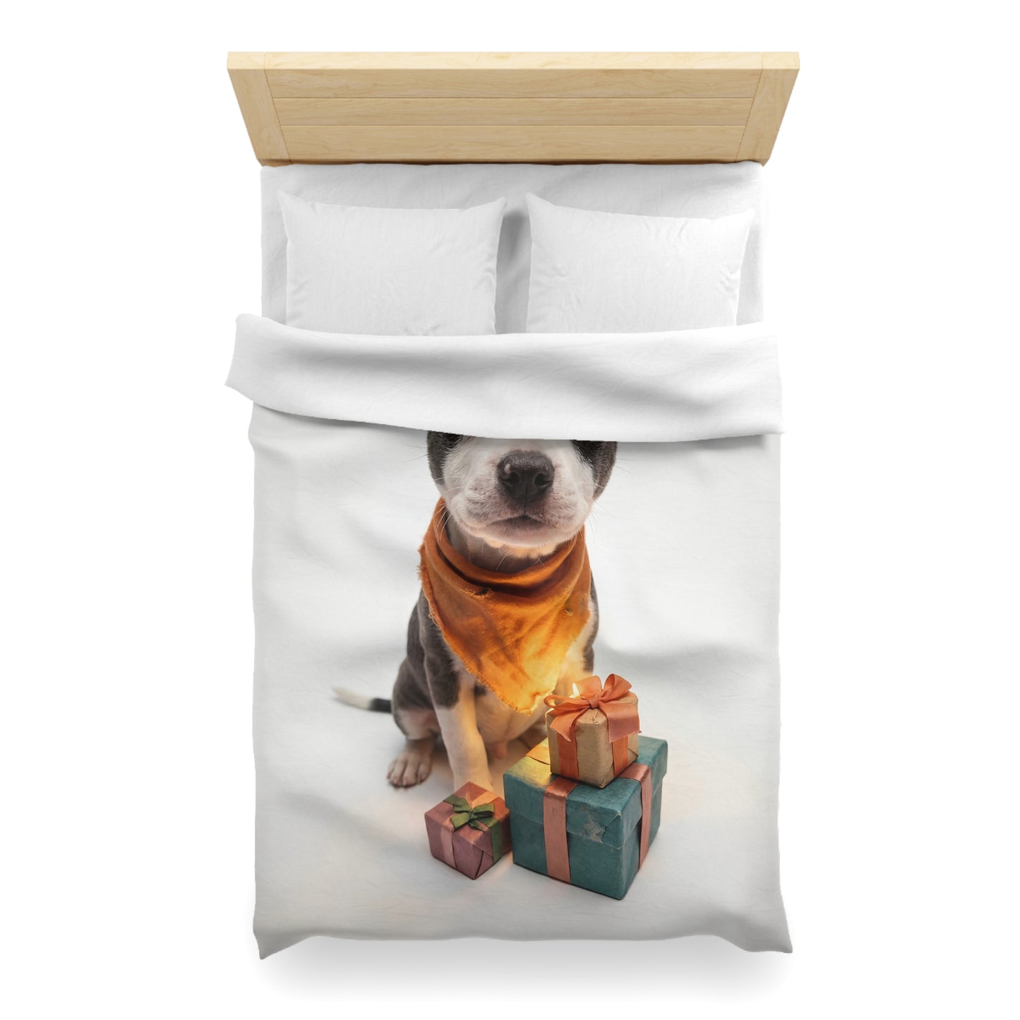 Tiny Gift-Giver Microfiber Duvet Cover – Warm Orange Bandana & Wrapped Presents