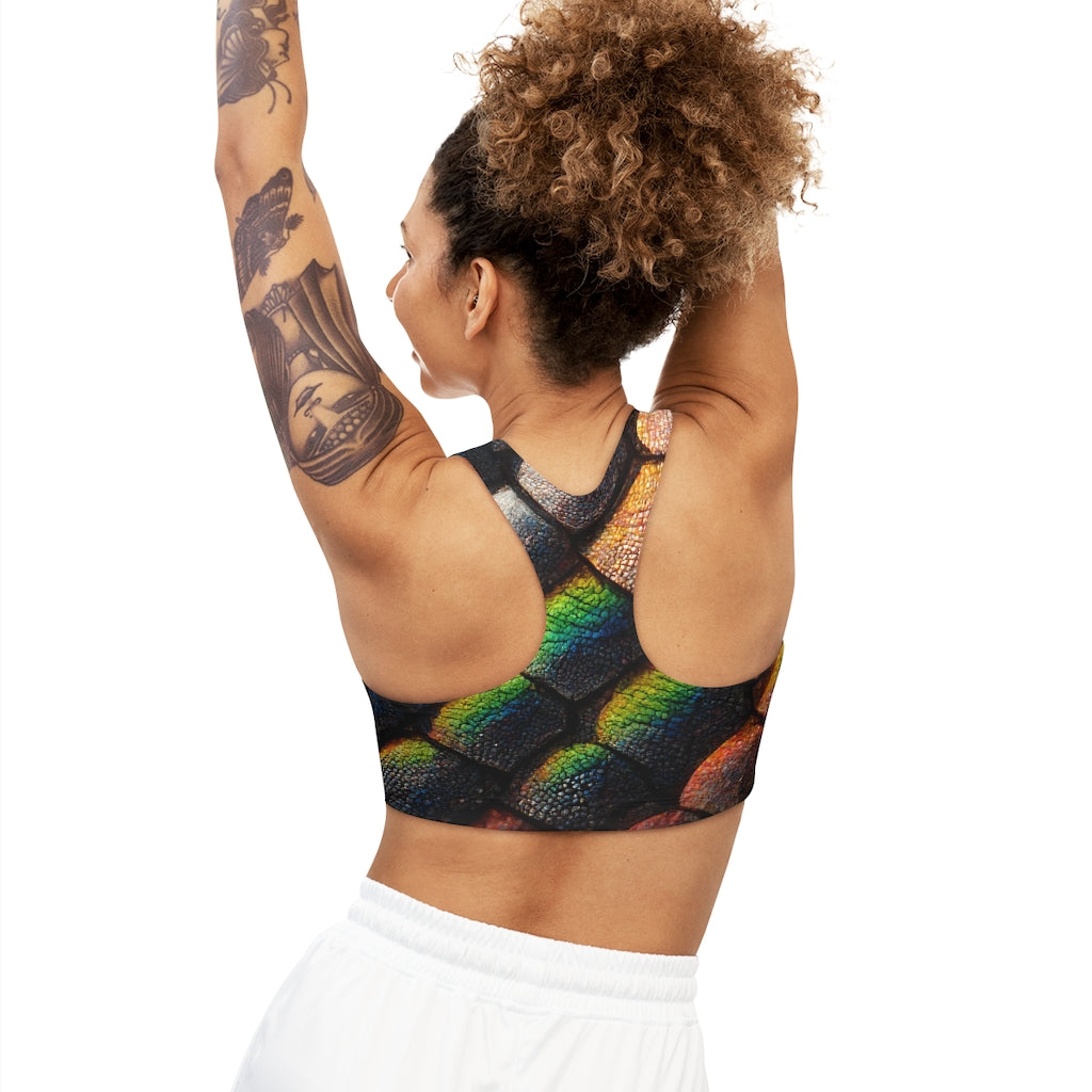 tiling pattern of rainbow scales highly detailed - Seamless Sports Bra (AOP)